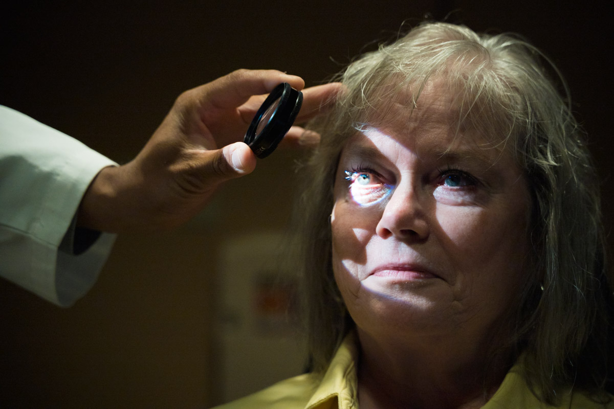 FritzPhoto-RetinaNW25-009 WEB Sheila Eye